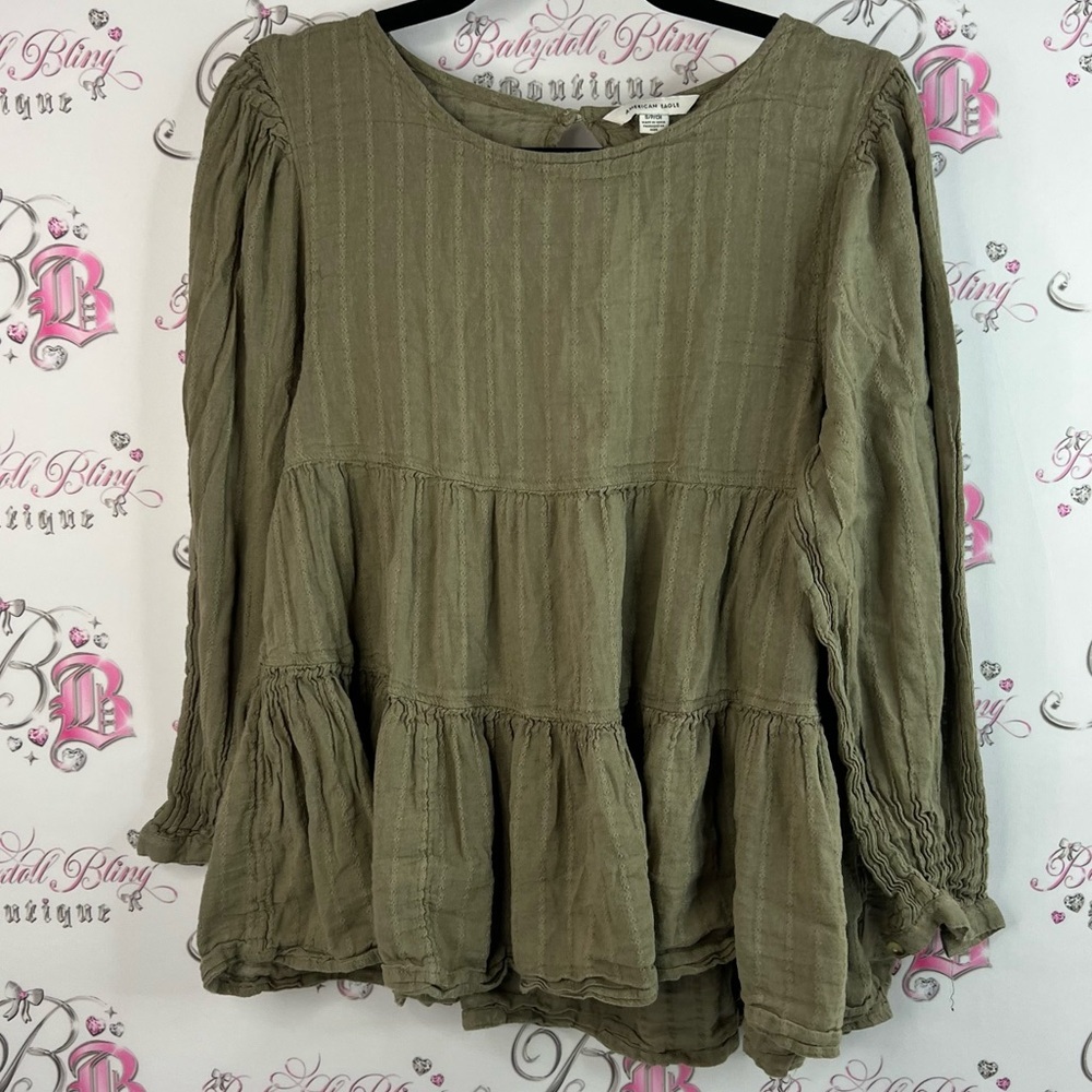 American eagle top tiered ruffle open back frilly Olive Green Women's Peplum Top